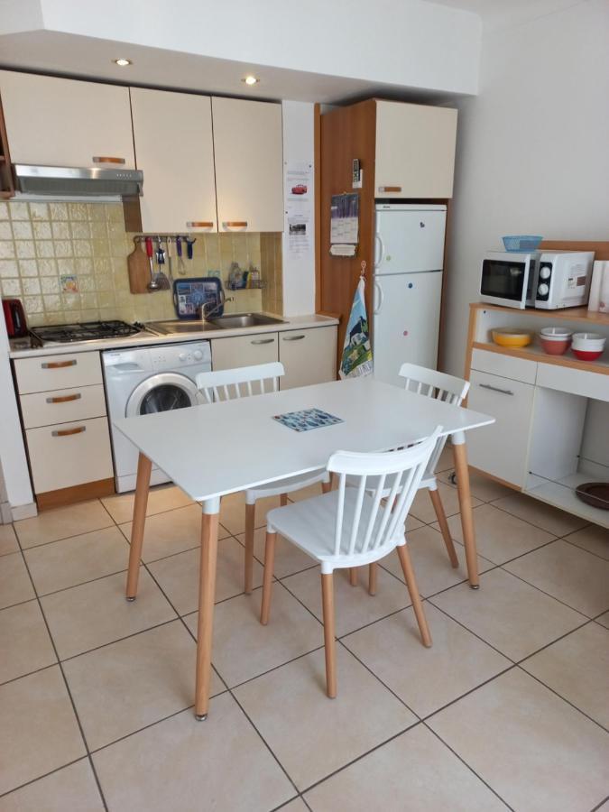 Canet Plage Appartement Vue Laterale Mer, 1 Chambre , Wifi, Climatisation, Parking Securise Couvert Canet-en-Roussillon Exterior foto