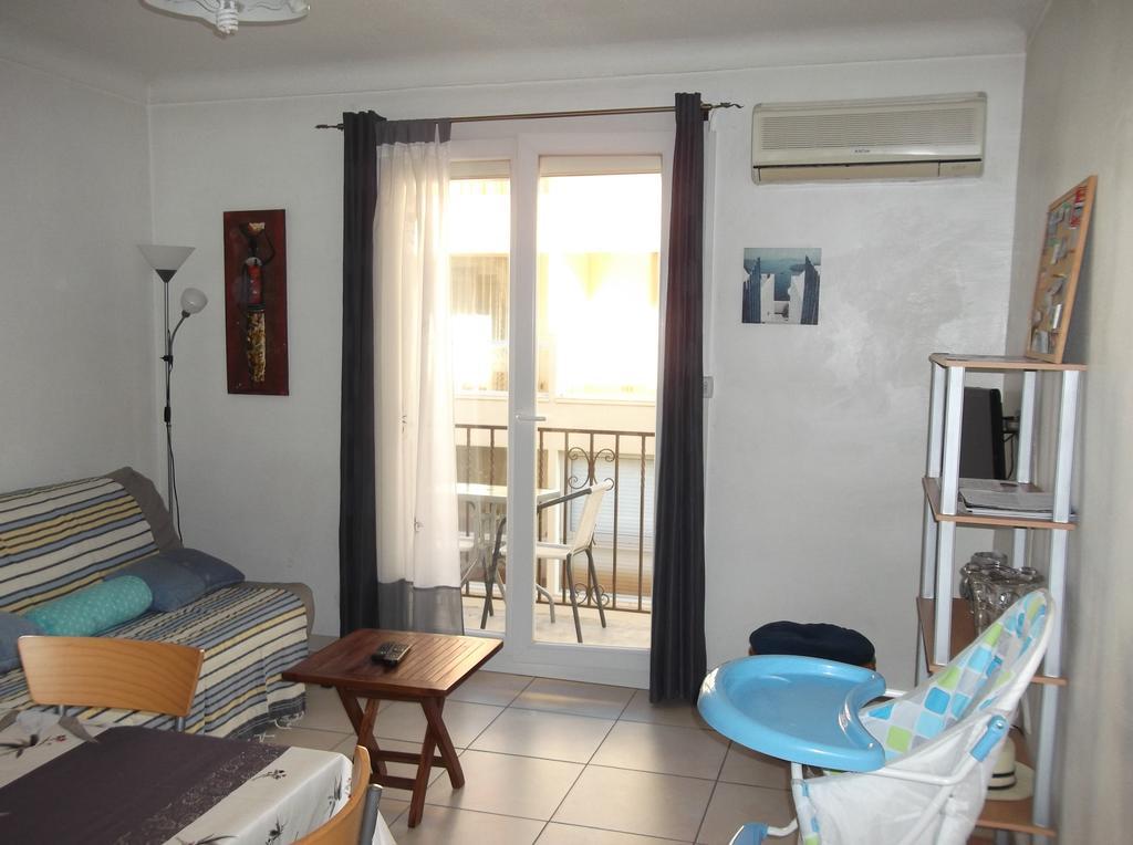 Canet Plage Appartement Vue Laterale Mer, 1 Chambre , Wifi, Climatisation, Parking Securise Couvert Canet-en-Roussillon Exterior foto